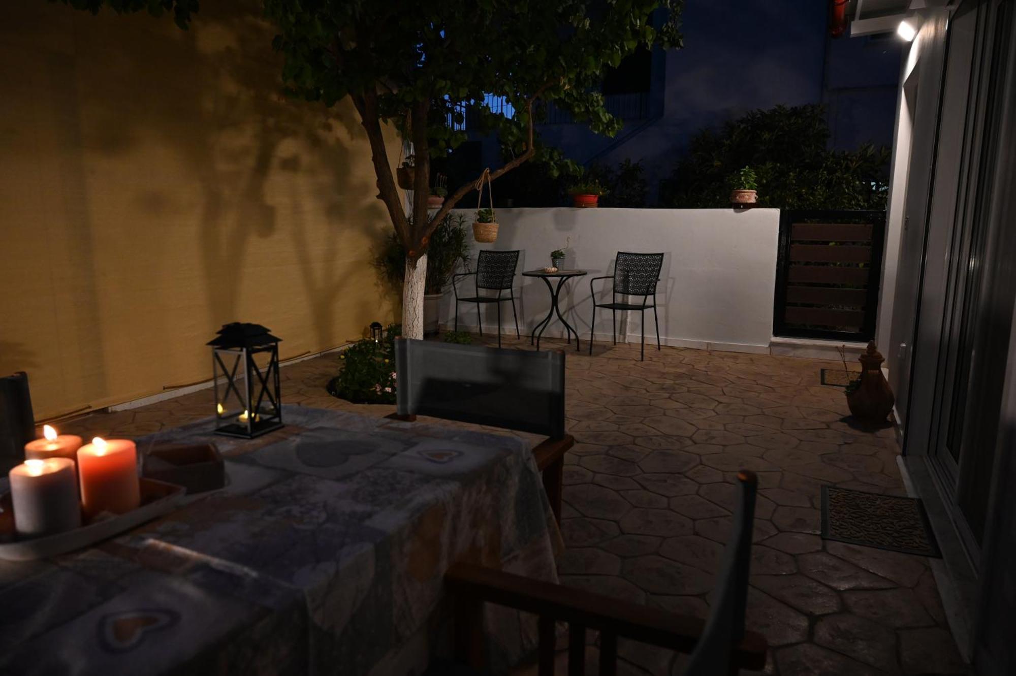 Evita'S Guesthouse Agia Marina Mikrolimanou Exterior photo