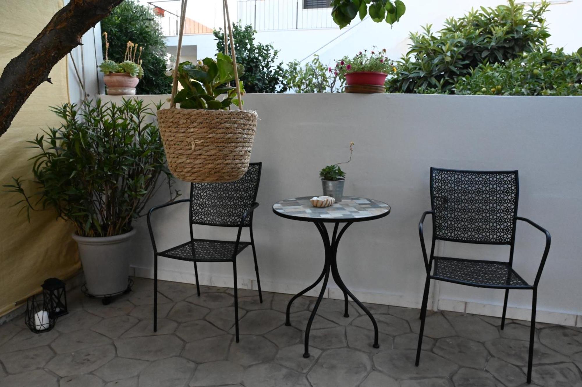 Evita'S Guesthouse Agia Marina Mikrolimanou Exterior photo